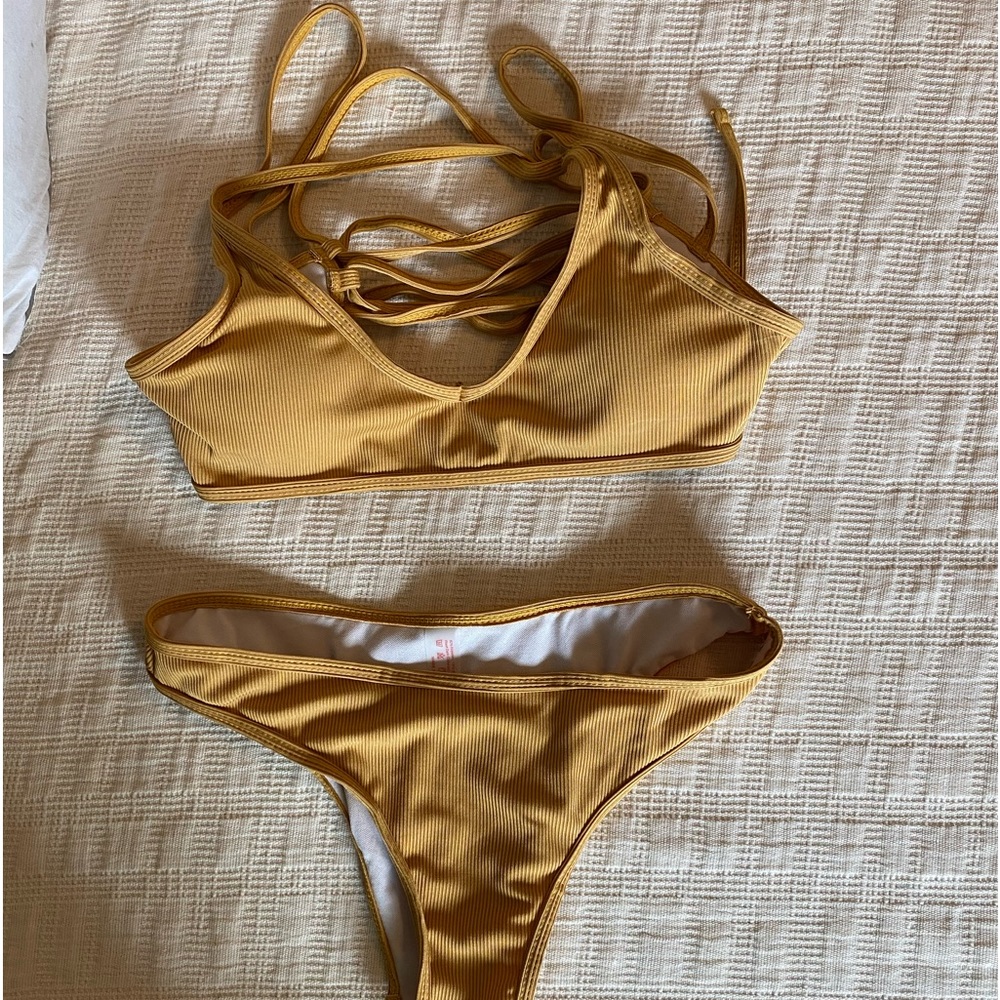 SHEIN Bikini Set